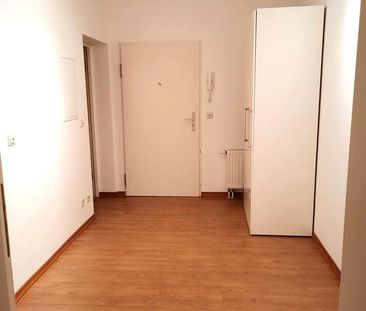 Zentrale und helle 2-Raum Wohnung - Photo 6