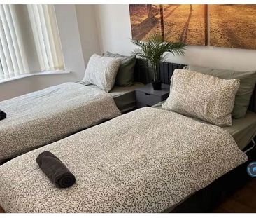 1 bedroom in a house share to rent - Photo 5