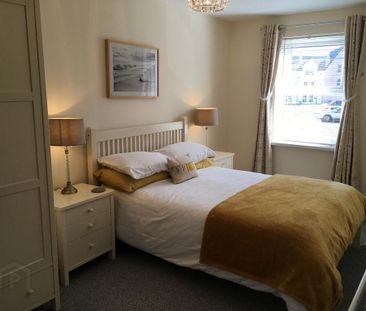 47 West Strand Avenue, Portrush, BT56 8FD - Photo 6