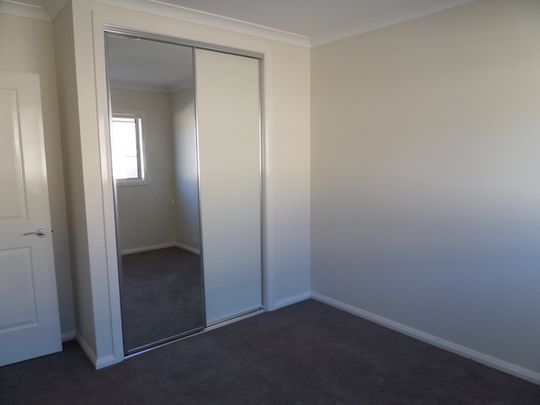 15 Castleton Street, Wodonga VIC 3690 - House For Rent | Domain - Photo 1