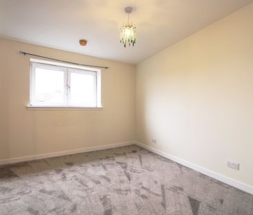 Saucel Crescent, Paisley, Renfrewshire - Photo 2