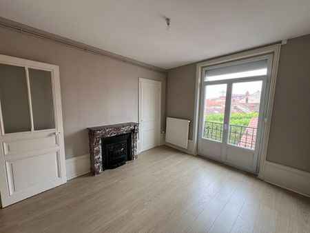 Location Appartement 2 pièces 43m² - Photo 2