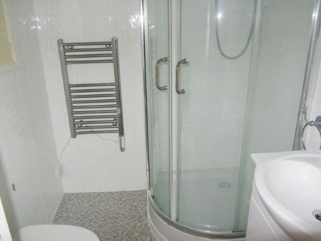 Studio to rent - Photo 4