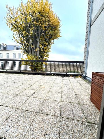 Location Appartement 4 pièces 93m² - Photo 4