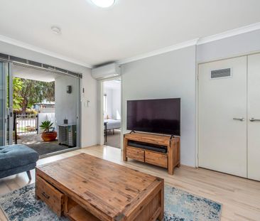 Fully Furnished & Move-In Ready - Convenient Mandurah Living - Photo 2