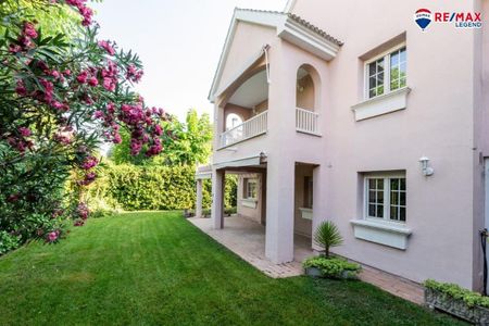 Villafranca del Castillo, Villafranca del Castillo, Community of Madrid 28692 - Photo 4