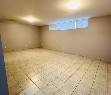 For Lease - 208 Wellington Street Unit# Bsmt, Barrie, Ontario - Photo 5