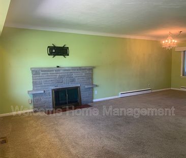 $2,195 / 3 br / 1 ba / Bright 3-Bedroom Upper Unit in St. Catharines - Photo 1