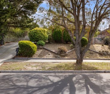 Conveniently Located Three bedroom Home - Photo 3