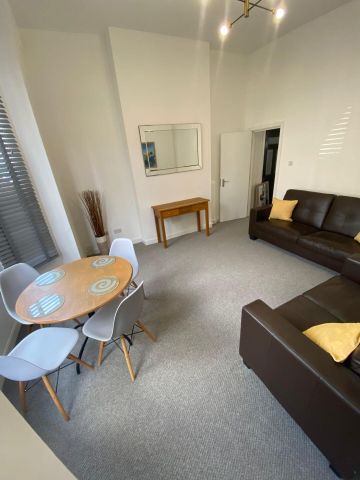 St Albans Road (4 bed) - Photo 5