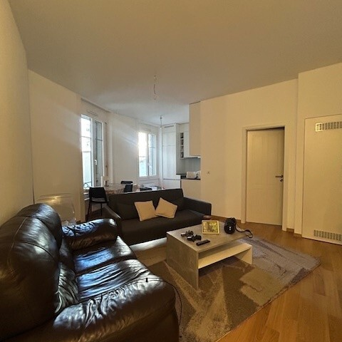 Bel appartement en plein centre-ville - Photo 1