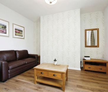3 bedroom terraced house to rent - Photo 5