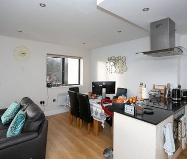 1 bedroom flat to rent - Photo 2