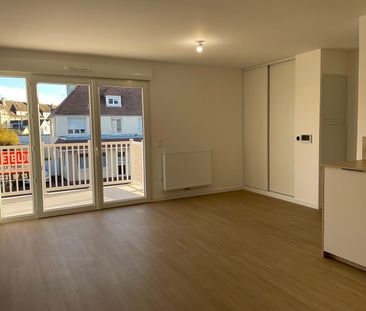 Location Appartement 2 pièces 43m² - Photo 3