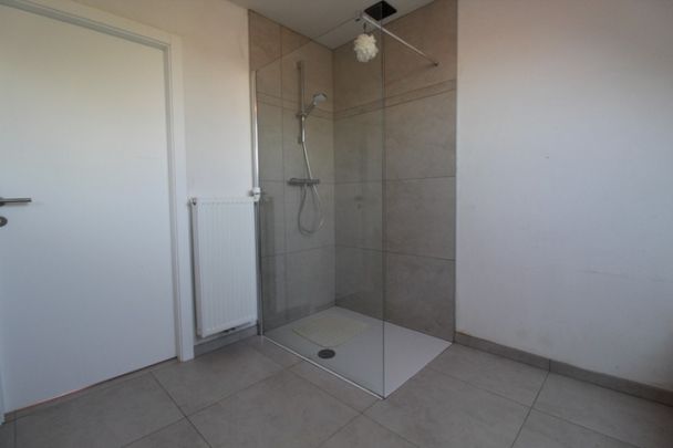 Recente nieuwbouwwoning nabij centrum Roeselare - Photo 1