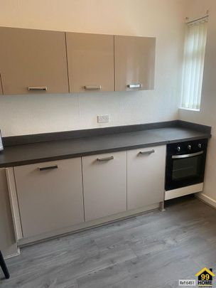 6 bedroom detached house to rent - Photo 1