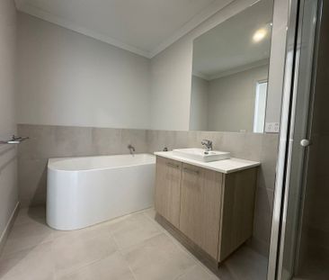 Modern Family Living with Style, Space & Functionality - Photo 6