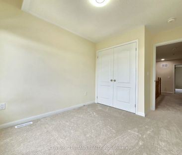 For Lease - 2584 Winter Words Drive, Oshawa, Ontario - Photo 4