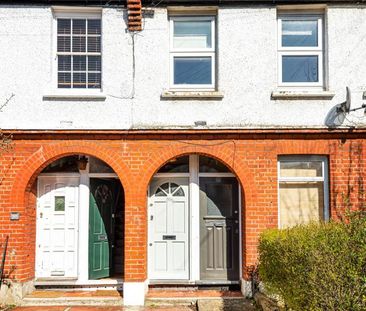 3 bedroom flat to rent - Photo 4