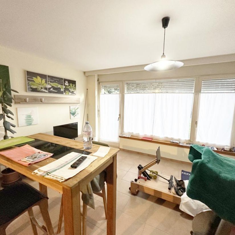 Conthey – Studio avec terrasse et place de parc, proche de toutes commodités - Photo 1