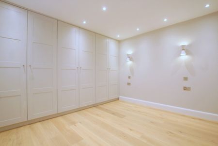 4 Bedroom Maisonette, Hotham Road, Putney - Photo 4