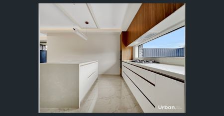 Brand New 4 Bedroom House in Austral - Photo 5