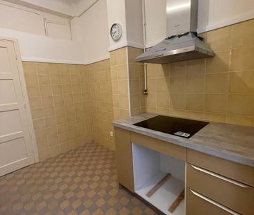 Location Appartement 4 pièces 82m² NICE 06000 - Photo 2