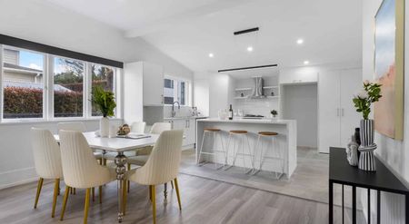 Remuera, 4 bedrooms - Photo 2