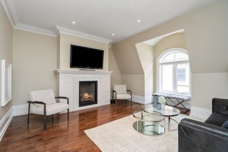 For Lease - 71 Grand Vellore Crescent, Vaughan, Ontario - Photo 2