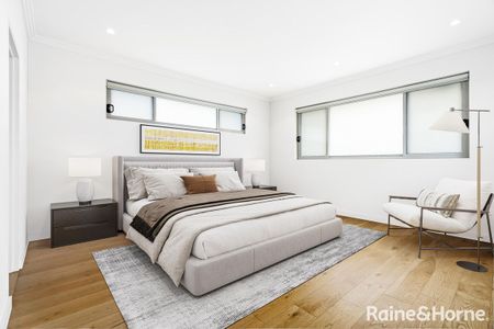 Luxury Family Home with Pool, Alfresco & Designer Finishes - Photo 5