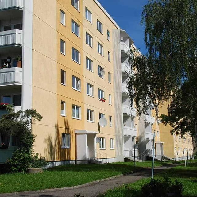 Schöne Familienwohnung in direkter Nachbarschaft zum Schlossteich - Photo 1