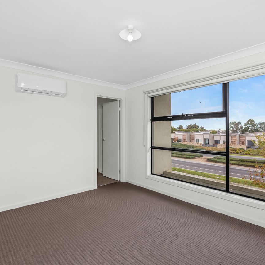 Stunning 3-Bedroom Home in Greenvale - Photo 1
