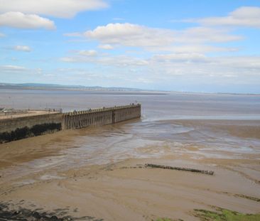 A fantastic Marina location close to all amenities, well proportion... - Photo 4