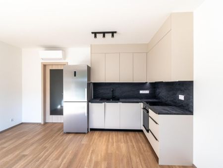 Pronájem bytu 1+kk 33 m2 - Фото 3