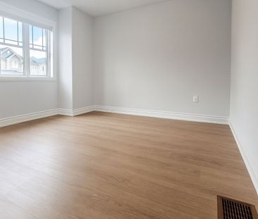 For Lease - 3091 Monarch Drive, Orillia, Ontario - Photo 4