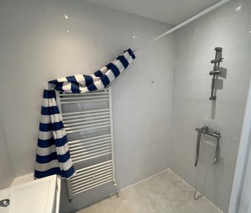 Location Maison 3 pièces 74m² JARNAC 16200 - Photo 3