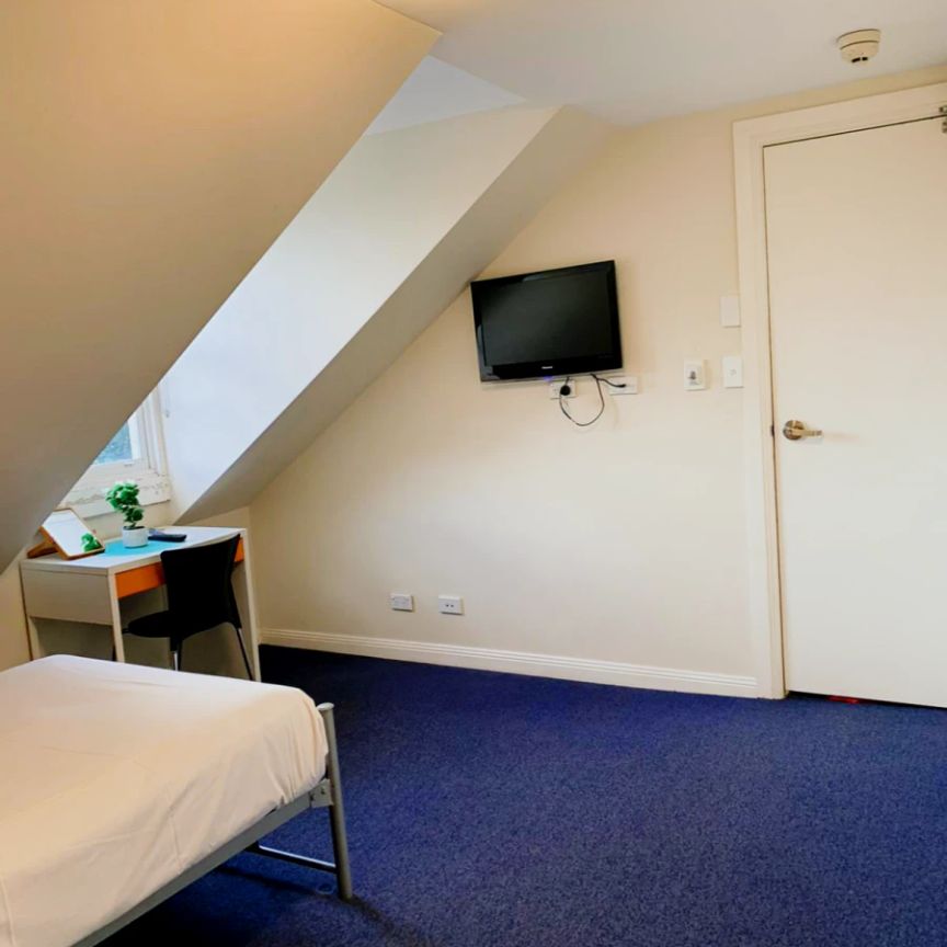 Welcoming studio in Redfern - Photo 1