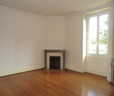Location Appartement 4 pièces 88m² CHALON SUR SAONE 71100 - Photo 3