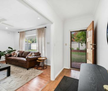 Spacious Living, Teenage Retreat, Perfect Location & Effortless Lif... - Photo 2