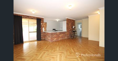 Charming Rustic Home - Photo 2