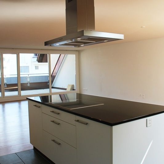 Maisonettewohnung in Volketswil - Photo 1