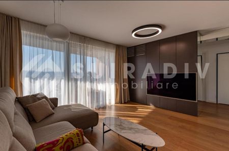 Apartament elegant cu priveliște unică asupra orașului S20216 - Fotografie 3