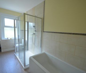2 bedroom terraced house to rent - Photo 2