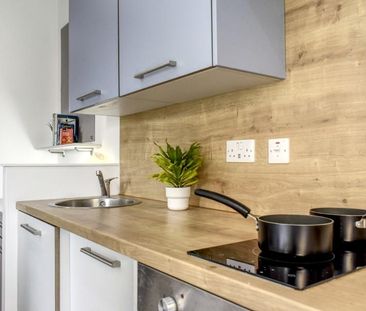 Studio to rent - Photo 5