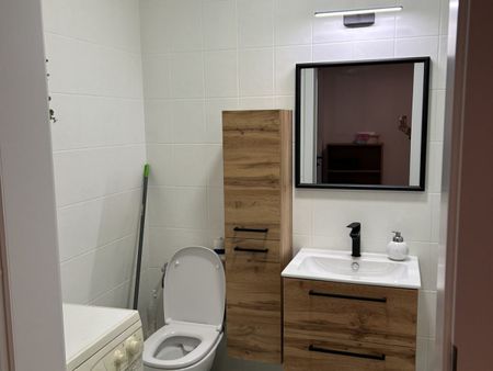 Do wynajęcia kawalerka po generalnym remoncie. - Фото 5