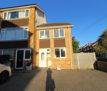 2 bedroom end of terrace house to rent - Photo 4