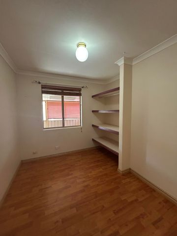 15 Sittella Plza, Brookdale WA 6112 - House For Rent | Domain - Photo 4