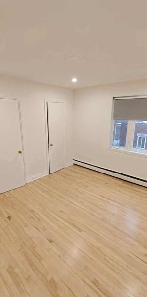 Grand 4 1/2 Rénové Rosemont - Photo 1