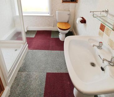 2 bedroom terraced house to rent - Photo 3