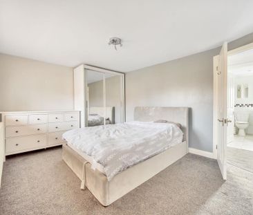 2 bedroom semi-detached house to rent - Photo 4